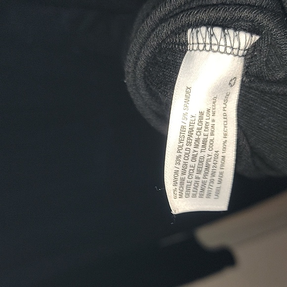 Ribbed Turtleneck Midi Dress - Picture 9 of 9